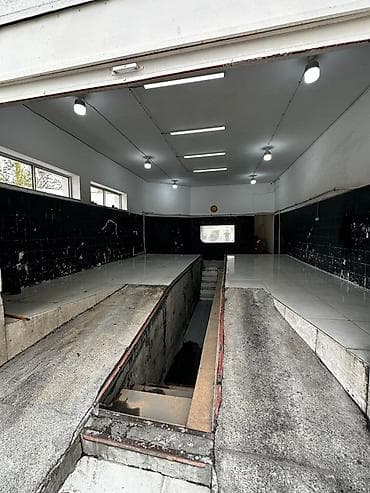 аренда гаража: Avto yuma və texniki baxış üçün tam təchizatlı boks 150 kv otaq sayisi — 8