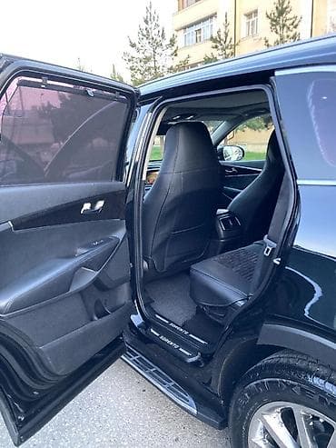 kia cedd: Kia Sorento – geniş və komfortlu 7 yerlik SUV Xüsusiyyətlər: - Kuzov — 5