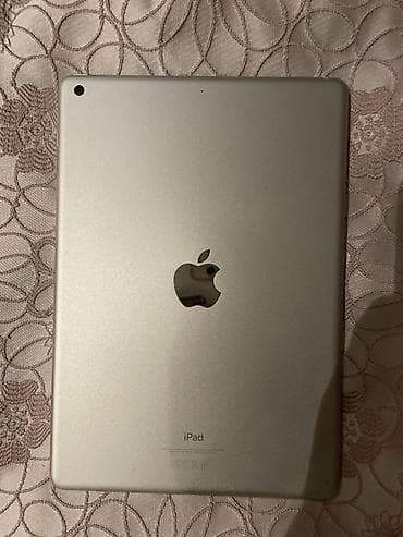 ipad 7 qiymeti: Apple iPad planşet - Korpus: gümüş rəngli alüminium gövdə, arxada — 4