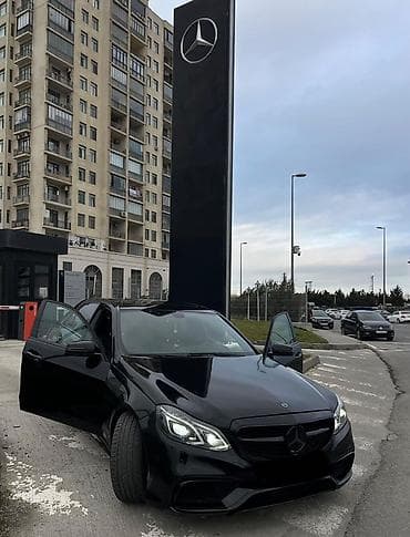 mercedes e class turbo az: Mercedes-Benz E-Class sedan - Kuzov: qara rəng, AMG üslublu eksteryer — 6