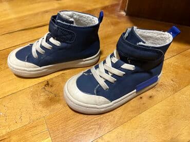 Krasovka. H&M. Qalın içi mexlidir isti saxlayır. Ramer 26 lalafo.az -da Krasovka. H&M. Qalın içi mexlidir isti saxlayır. Ramer 26