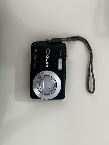 optic: Casio Exilim kompakt fotoaparat seti Məhsulun tərkibi: - Casio Exilim — 1