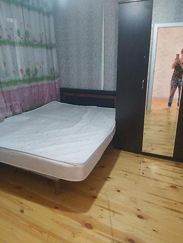 kiraye ev ecemi: Tecili. *Xırdalan,5 nomreli mektebin yaninda 3otaqli ev kiraye verilir — 5