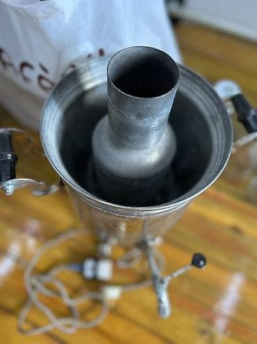 Qedimi antikvar metal samovar – kömür/odun və elektriklə işləyən model