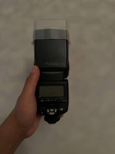 canon 75 300: Canon mark 4. Yongnou 560 3 cu versiya isiqdi 35 mm abyektiv de 2 ci — 5