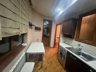 7 ci mikrorayon yeni tikili: Nərimanovda Nənəmin Təndiri-nin yanında, 20 mərtəbəli yeni tikili — 6