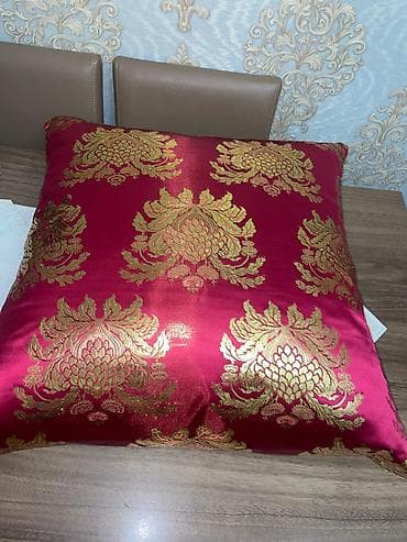 yastıg: Yeni toyuq+ördək tüklü yastıqlar. Ölçü 70:70. Qiymət 25 Azn — 2