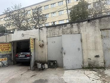 masin pultu satilir: Qaraj, 20,4 kv. Texpasport var - Dəmir qapılı, ikiqanadlı giriş; — 4