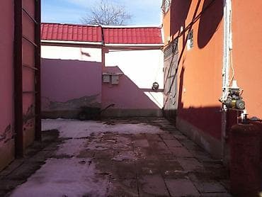 yevlaxda satilan evler 2024: Basqal kəndində, meşə mənzərəli, 2 mərtəbə əşyalı ev .Real alıcıya — 8