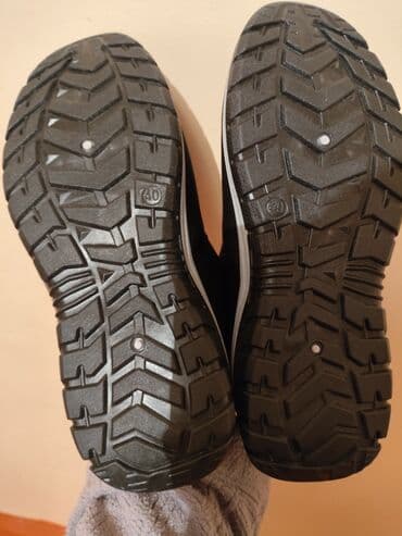 Qadın ayaqqabıları: Qışlıq isti qadın ayaqqabisi - Rəng: qara - Ölçü: 40 (altlıqda “40” — 5