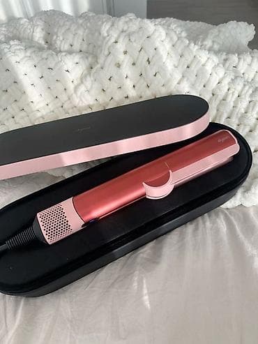 Orijinal Dyson Airstrait HT01 saç düzləşdirici satılır. Az istifadə