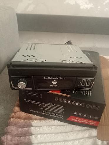 kaset aux: Avtomobil üçün qatlanabilən manitor üstündə cızığı belə yoxdu. 200 e — 2
