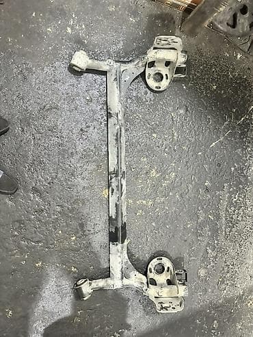 Podveska, xodovoy hissələri: Ravon R3 arxa balka eyrisi yoxdu zavod Məhsul: Arxa asqı traversi — 2