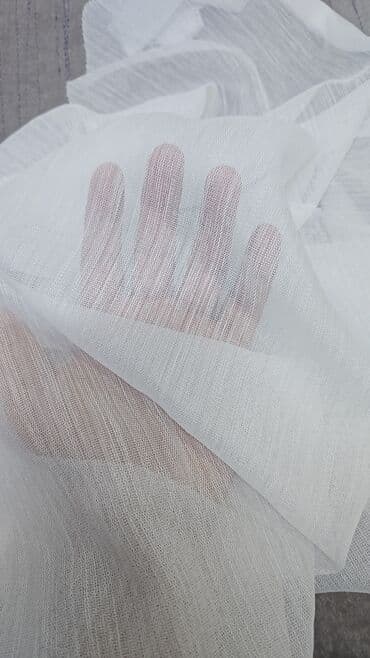 qar şəkilləri: Ağ, şəffaf tül parçadır. - Tərkib: yüngül, incə hörgülü, hava keçirən — 2