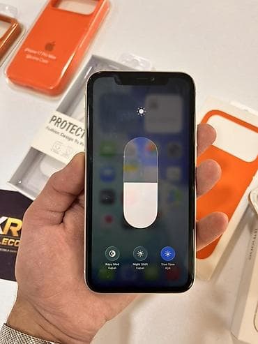 IPhone 11, Ağ, Simsiz şarj — 4