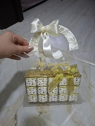 Zərif hədiyyəlik şokolad seti - Şəffaf akril çanta formalı qutu: üst — 3