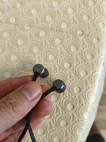 qulaqcıq jbl: Simli Qulaqcıqlar, JBL, rəng - Boz — 5