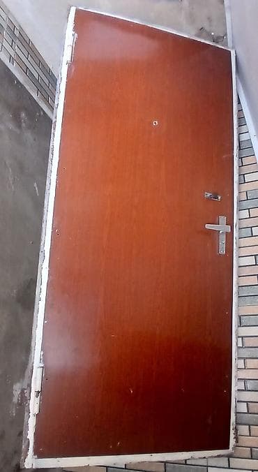 divar saat sekilleri: Məhsul: Daxili giriş qapısı 3 zamoklu problemi yoxdur 2 metr uzunlugu — 3