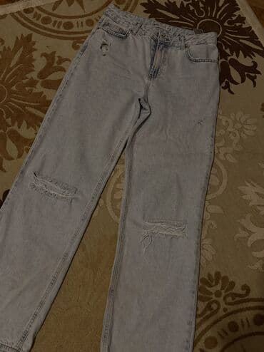 1dəfə geyinilib.Kotondan alınıb, böyük olduğu üçün satılır.36/38