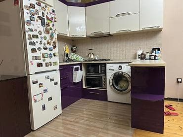 2 saatliq kiraye ev: Satılır: 1 otaqlı, studiya tipli mənzil (mətbəx qonaq otağı ilə birgə) — 2