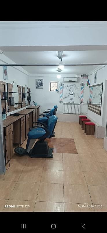 tibbi dolablar: Bərbərxana üçün 2 BƏRBƏR lazımdır. Salon 7mkr, Tayqa marketin — 1