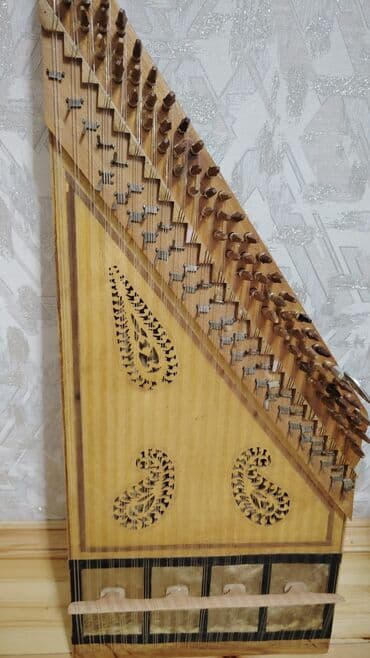 Musiqi alətləri: Azərbaycan kanonu ( çalğı aləti ) Ünvan Bakı şəhəri Açarı — 3