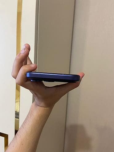 macbook m4 air: IPhone 17 Pro Max, 128 GB, Göy, Barmaq izi — 4
