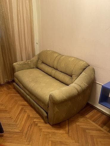 Vintage yumşaq divan - Ölçü: Eni -170 cm Hündürlük - 90 cm - Rəng