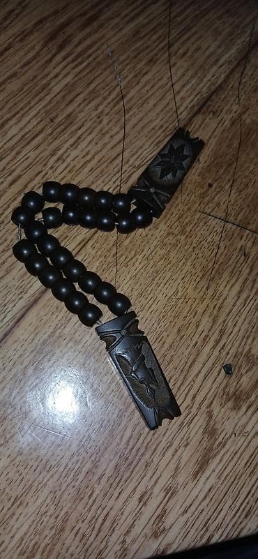 Наручные часы: Təmiz qara çörəydən hazırlanıb zöveqə uyğun — 1