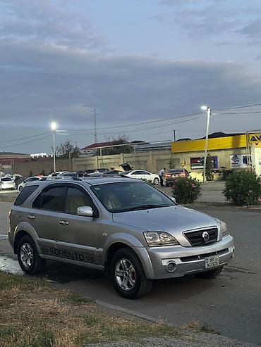 Продажа авто: Kia Sorento SUV - Krossover/SUV kuzov, gümüşü rəng - 4 qapı, dam — 9