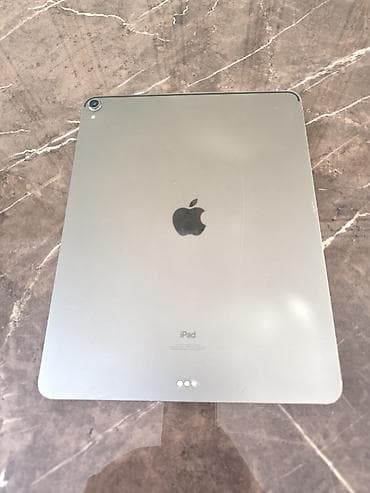 Apple iPad (USB‑C, Smart Connector-li model) - Ekran: Böyük tam ekran — 2