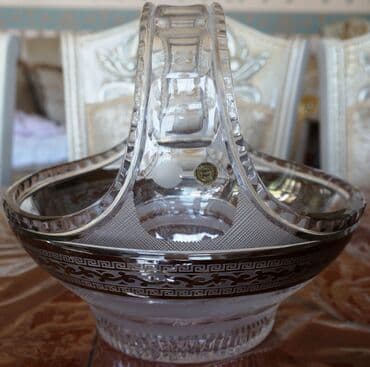 meyvə tərəvəz: Meyvə qabı Bohemia Tərkibi 24% massikot mineraldan (PbO) ibarət — 2