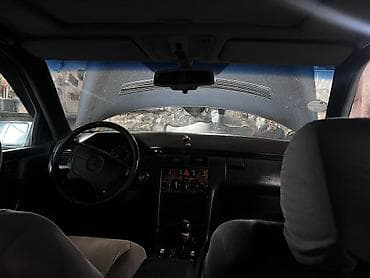 sprinter satisi: Mercedes-Benz E-Class: 2.2 l | 1997 il Sedan — 4