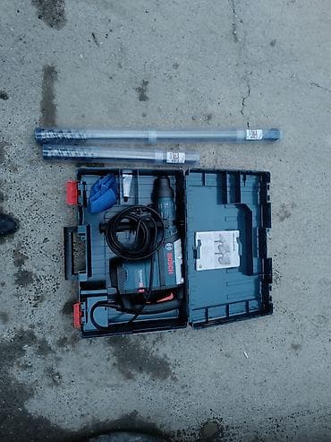 Bosch perforator 8'45 + 2 ədəd 55mm Bosch sverlo (1m 50 cm )