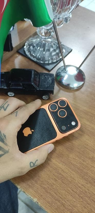 telefon duyməli: IPhone 17 Pro, 256 GB, Narıncı, Zəmanət — 5