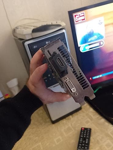 Kompüter ehtiyyat hissələri: Videokart Gigabyte GeForce GTX 460, < 4 GB, İşlənmiş — 3