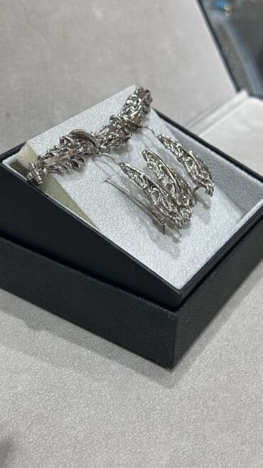 золотые серьги купить в баку: Dəstə daxildir: Üzük, Sırğa, Bilərzik, Gümüş, 925 Əyar, 25 g — 4