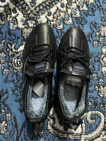 kişi salvari: Kishi ucun koynekler satılır tezediler razmer 41_42 qiymeti 15 ve 20 — 5