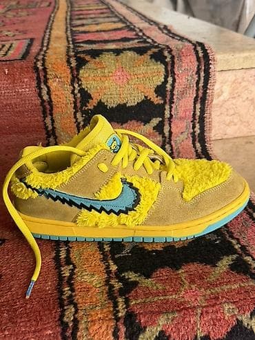 lego stranger things: Məhsul: Nike SB Dunk Low “Grateful Dead Bears – Yellow” (uşaq/kiçik — 4