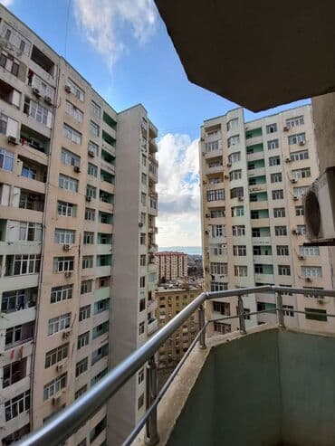 villa evləri: Həzi Aslanov metro stansiyası yaxınlığında,Akkord MMC-in binasında 2 — 9