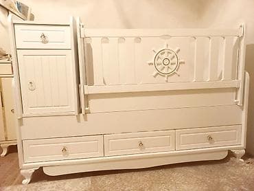 krovat transformer: Oğlan və qız üçün, Dördbucaq, Beşik, Yellənmə mexanizmsiz — 1