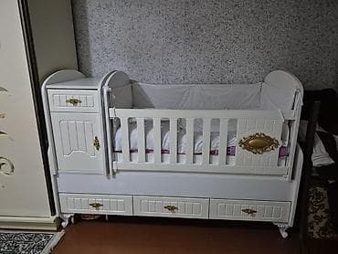 Ev və bağ: Oğlan və qız üçün, Dördbucaq, Beşik, Dəst ilə, Yellənmə mexanizmsiz — 1