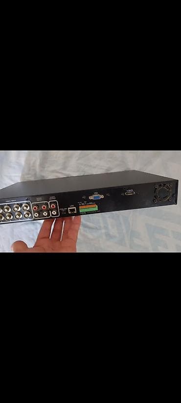 hard disk: LG DVR videomüşahidə qeydiyyatçısı Xüsusiyyətlər: - 8 kanallı BNC — 4