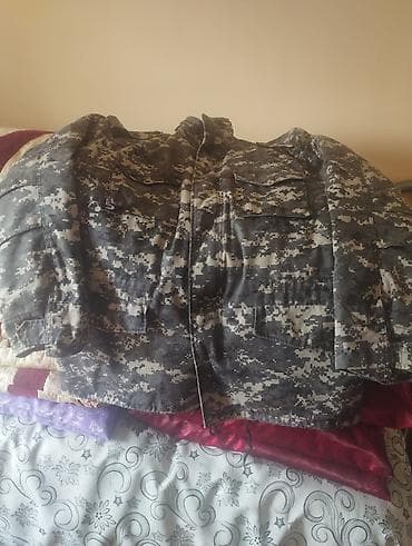 kişi geyimleri kurtkalar: - Qırmızı milli naxışlı üst geyimi: Dizaynı Qarabağ/Qafqaz motivli — 2