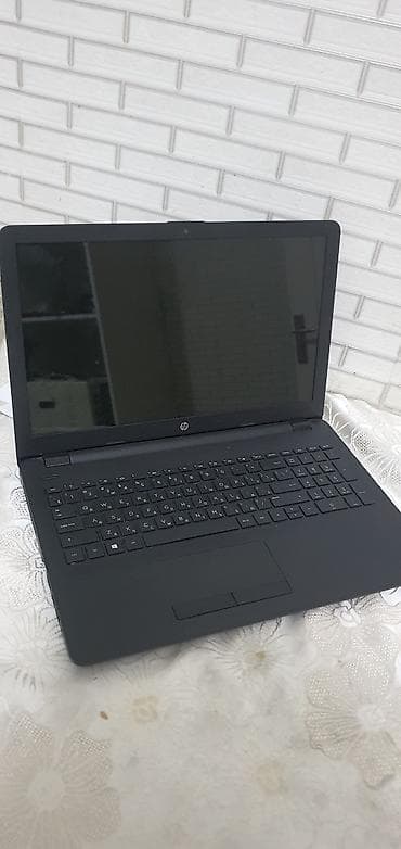 HP: HP noutbuk – Windows 8 Pro ilə Texniki göstəricilər: - Ekran: 15.6" — 1