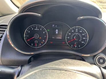 işlənmiş maşınların satışı: Problemsiz udarsz masindi. Bazar qiymetinnen asagi satilir. Real — 5