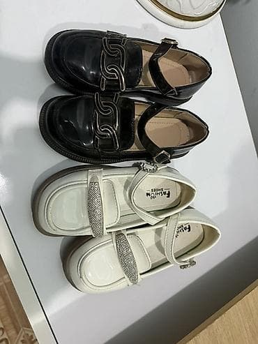 Uşaq ayaqqabıları – 2 cüt 30-31 razmer - Modellər: laklı lalafo.az -da Uşaq ayaqqabıları – 2 cüt 30-31 razmer - Modellər: laklı