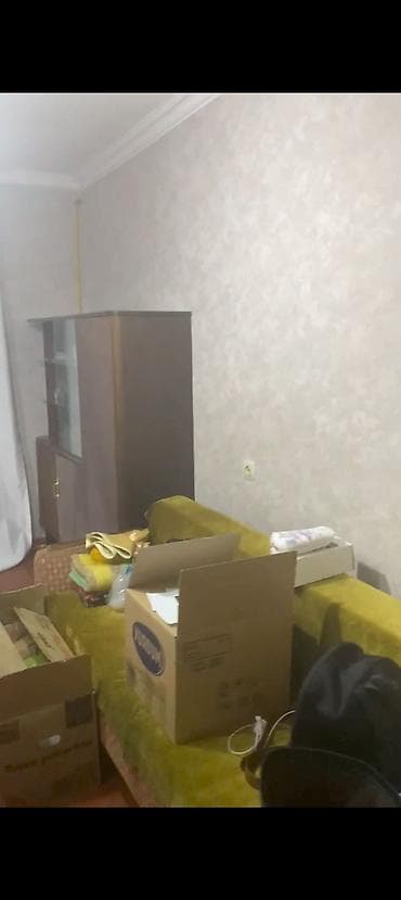 bileceride satdiq evler: Domafserin yani zabitler evinin yani merkezde 1 otaq 6 ci mertebenin — 8