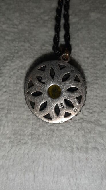 Bijuteriya dəstləri: Gümüş boyun bağı — 2