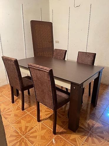 oyun oturacagi: Qonaq otağı üçün, İşlənmiş, Kvadrat masa, 6 stul — 1